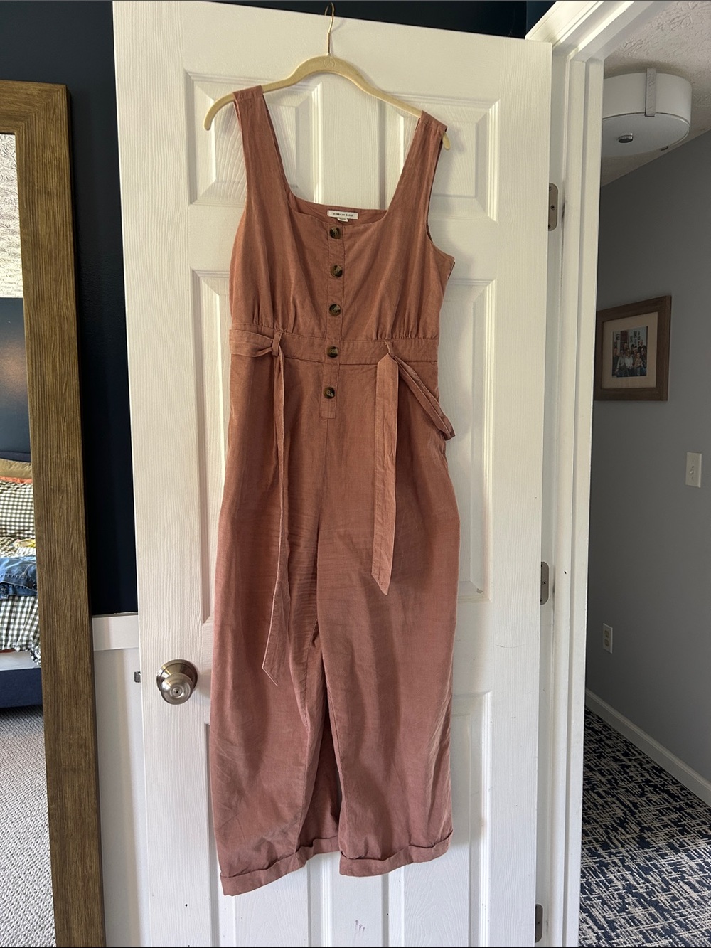 American Eagle Outfitters Sleeveless Button-Front Jumpsuit in Dusty Rose